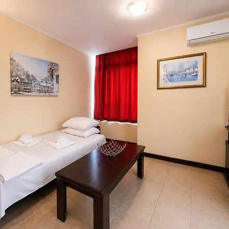 красавиците тъмнокоси Sunset Family Appartamento Pomorie